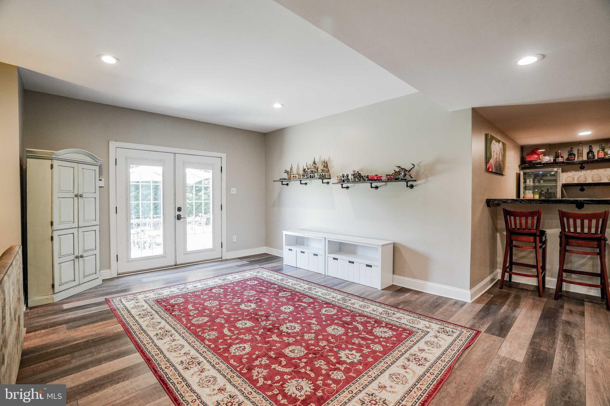 CHANTILLY FARM - Residential