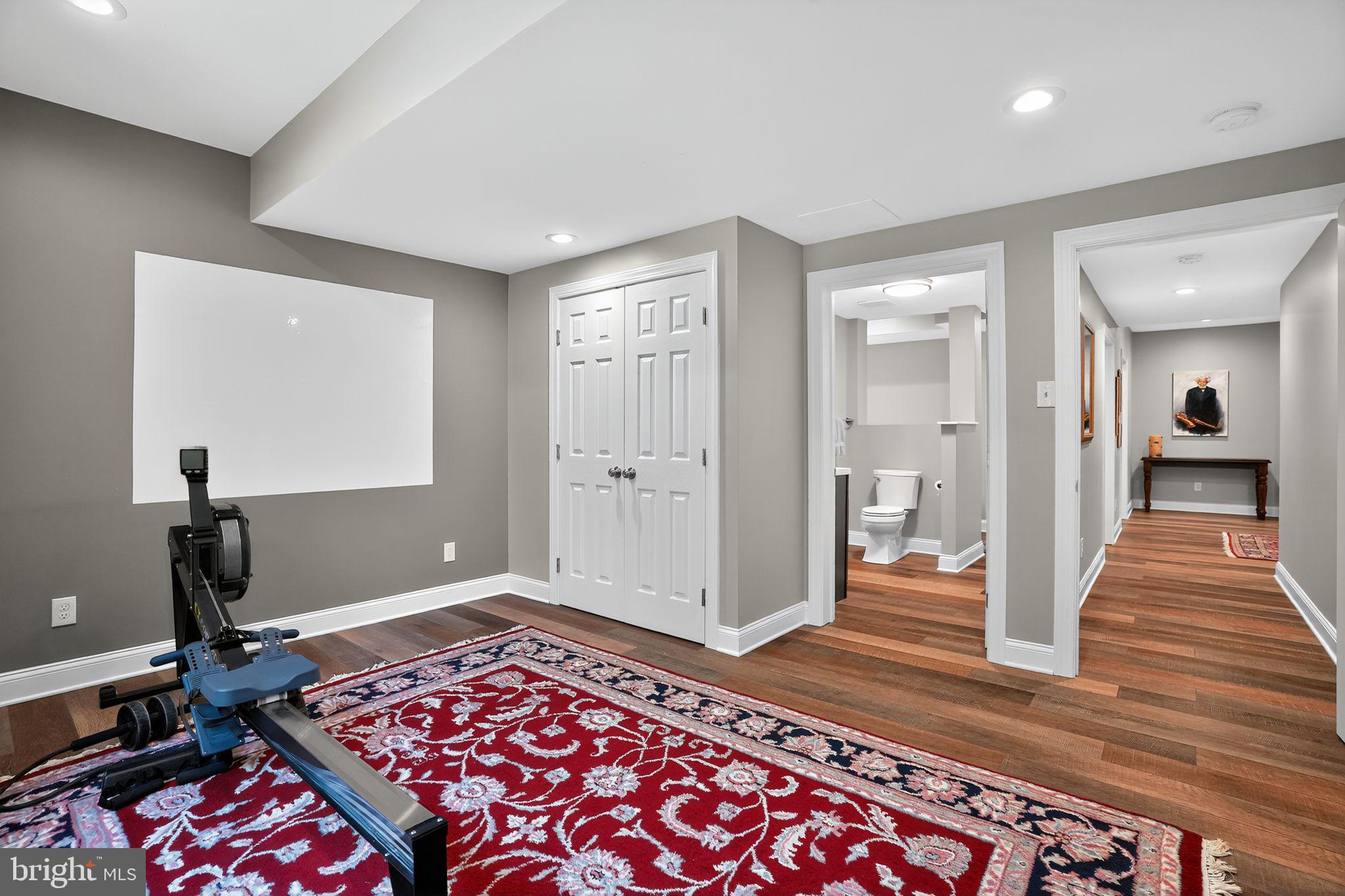 CHANTILLY FARM - Residential