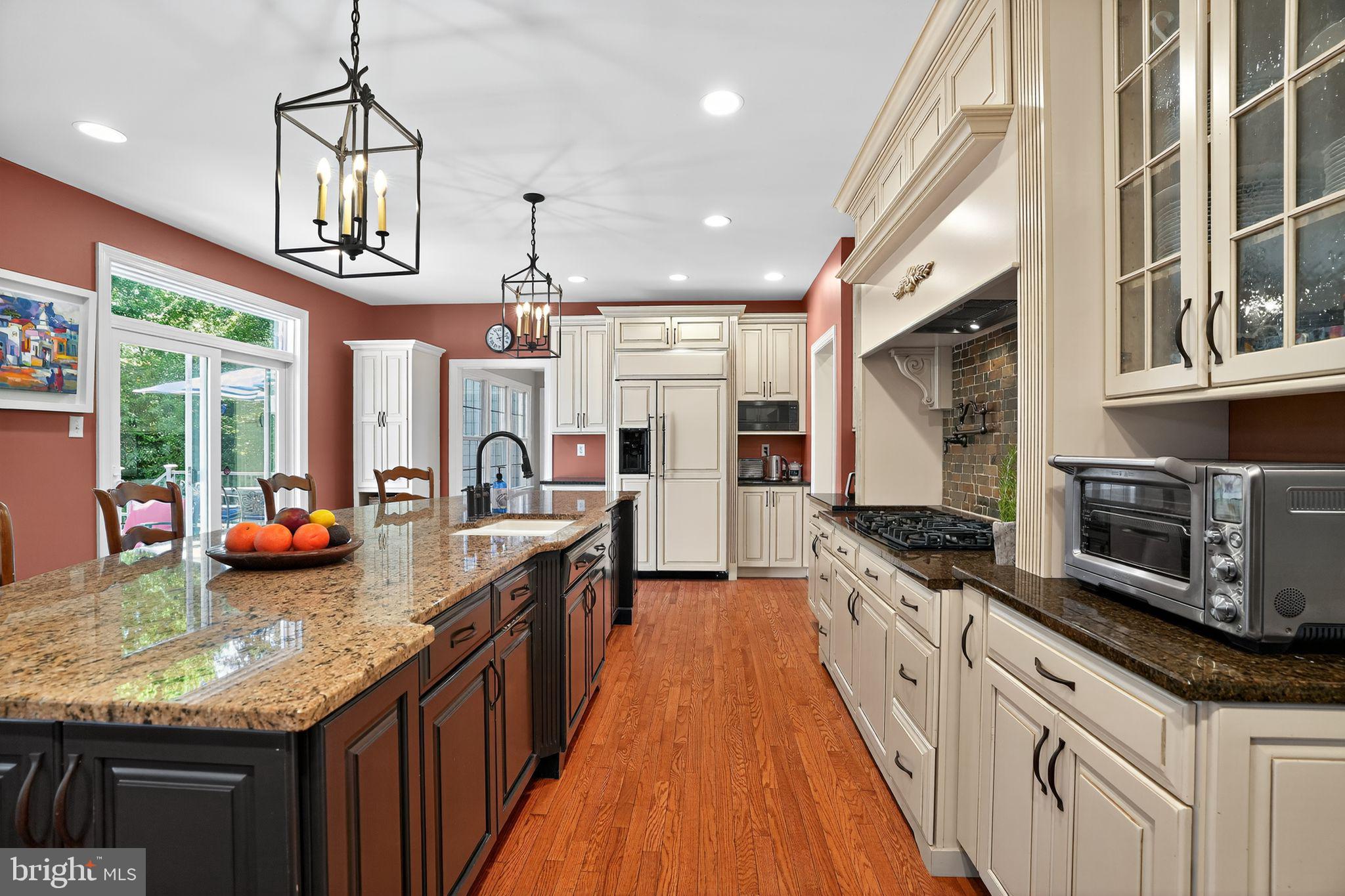 CHANTILLY FARM - Residential