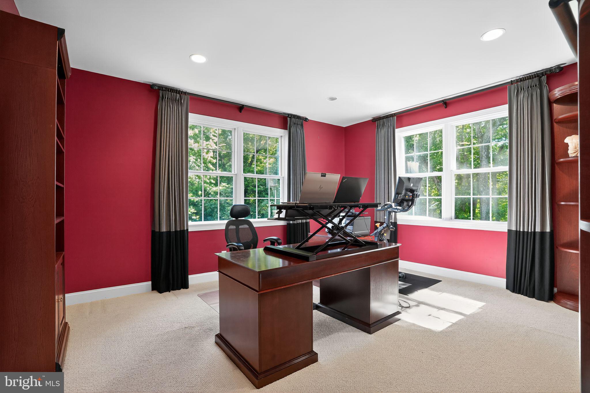 CHANTILLY FARM - Residential