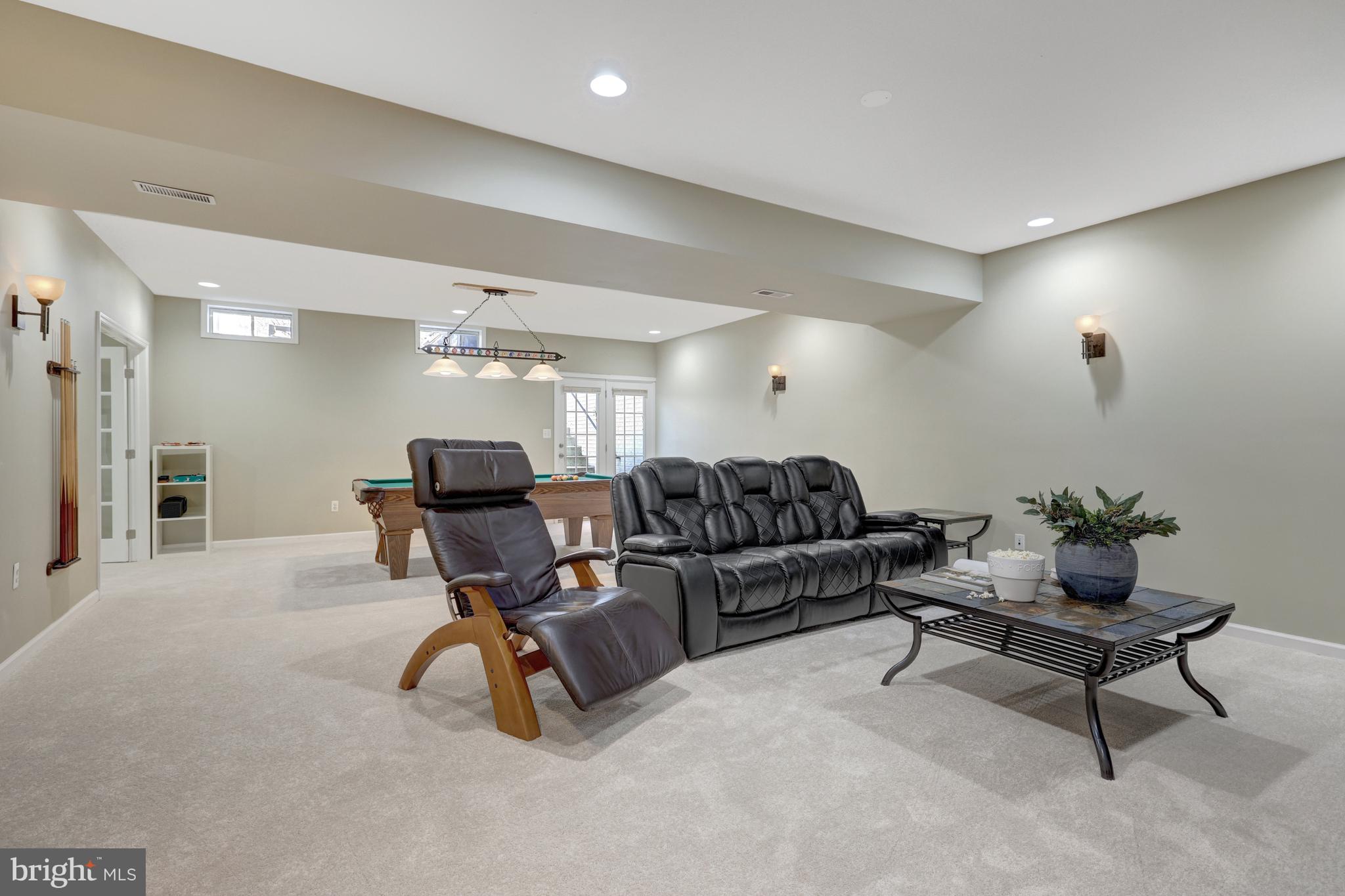 BROADLANDS SOUTH - Residential