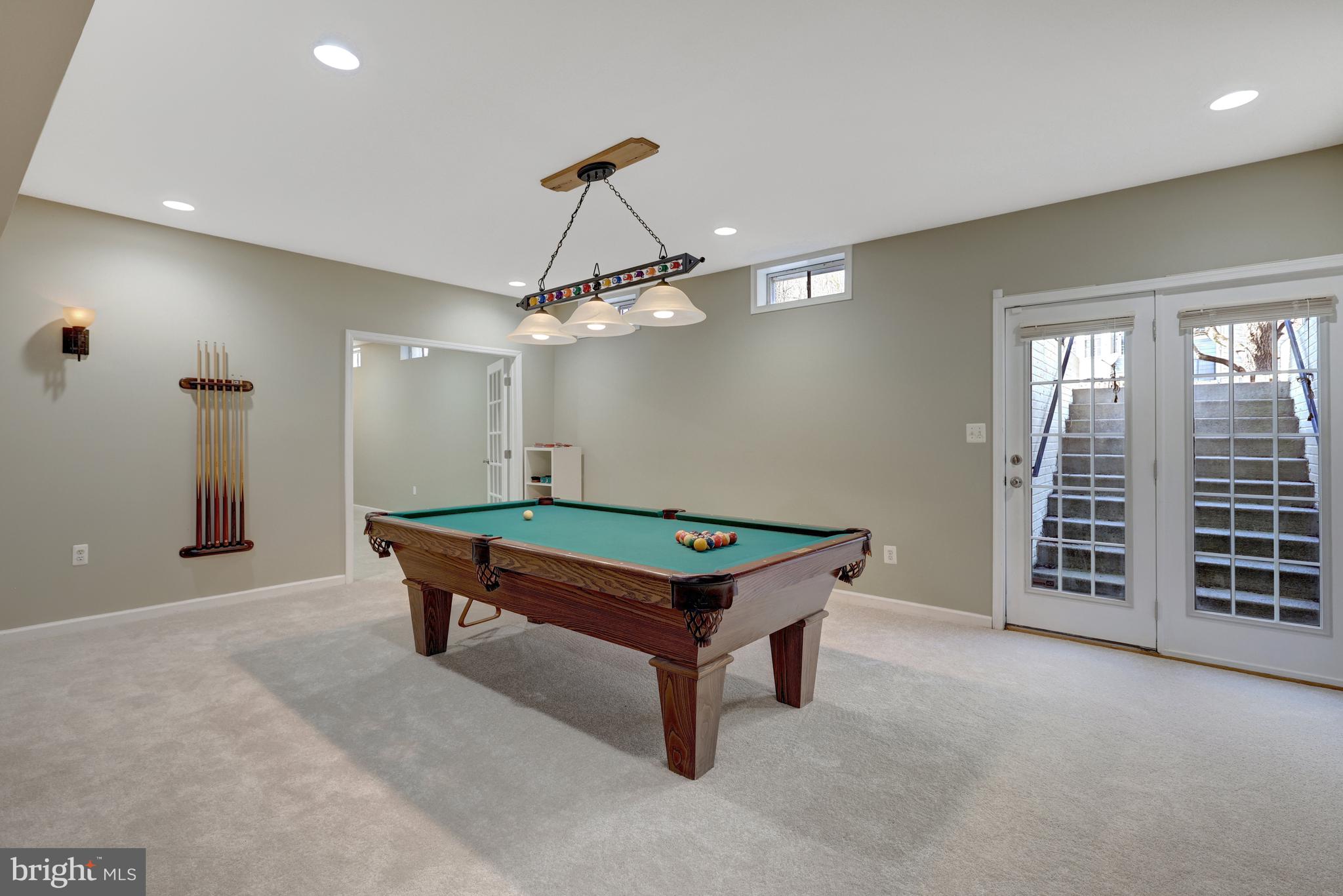 BROADLANDS SOUTH - Residential