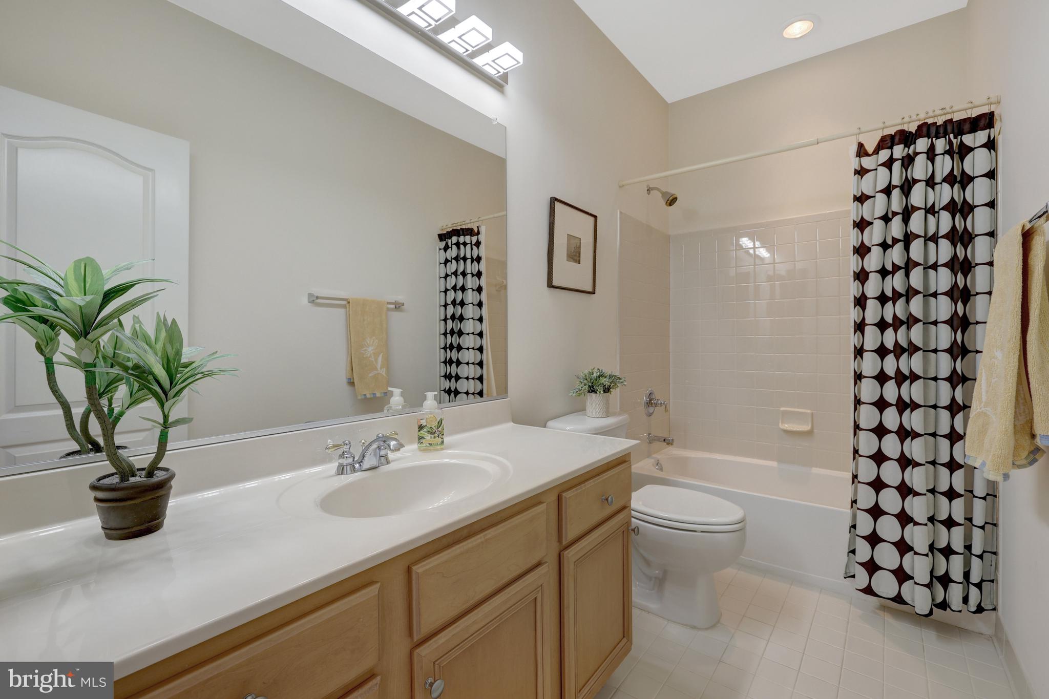 BROADLANDS SOUTH - Residential