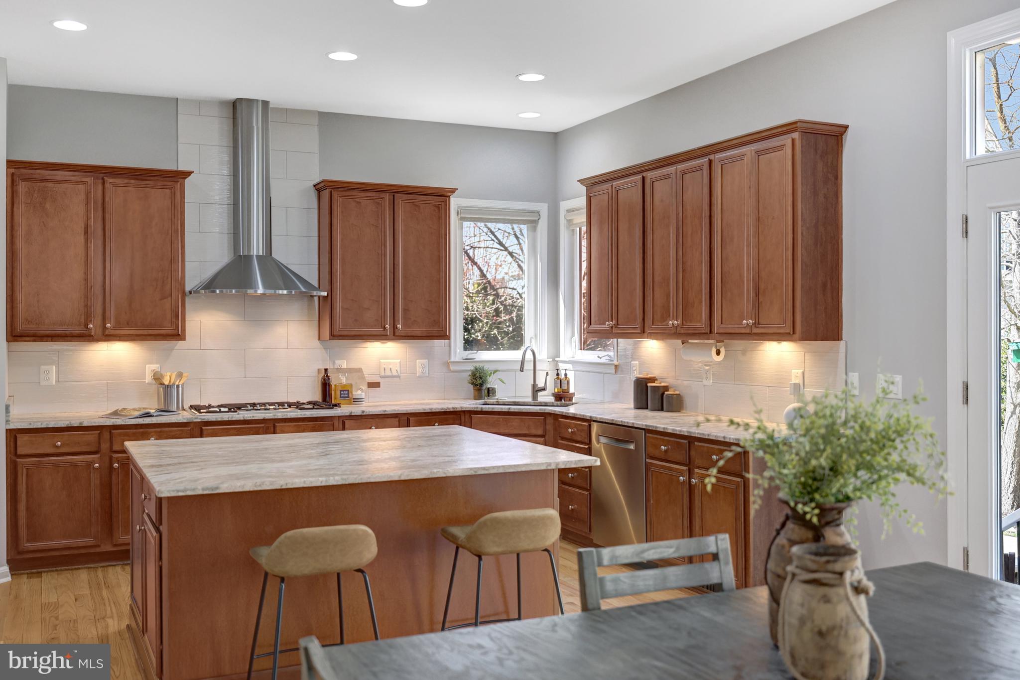 BROADLANDS SOUTH - Residential