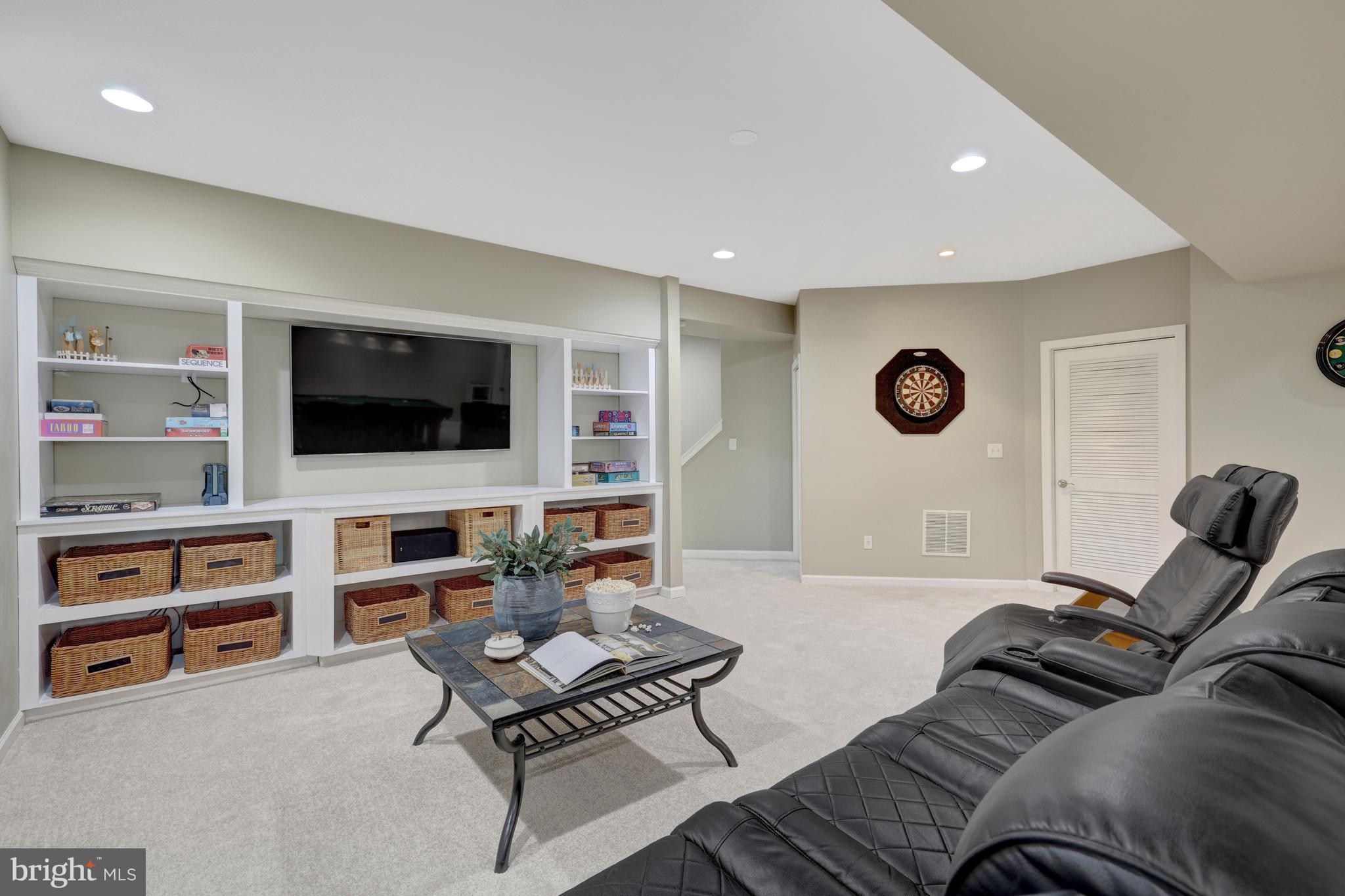 BROADLANDS SOUTH - Residential