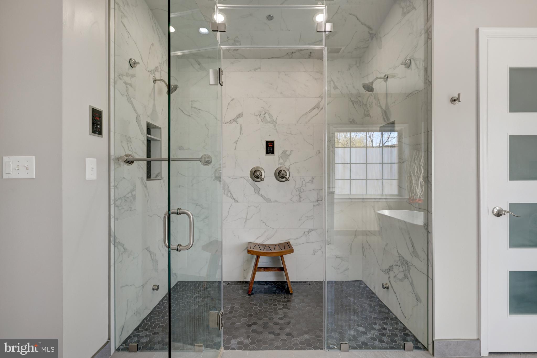 BROADLANDS SOUTH - Residential