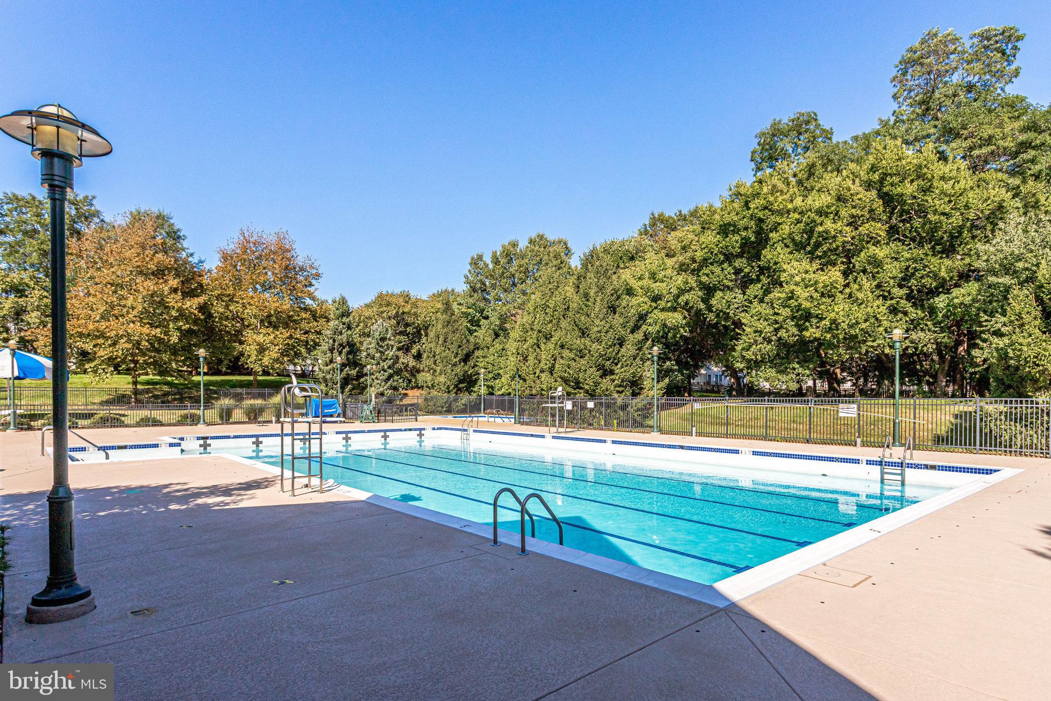 BROADLANDS SOUTH - Residential