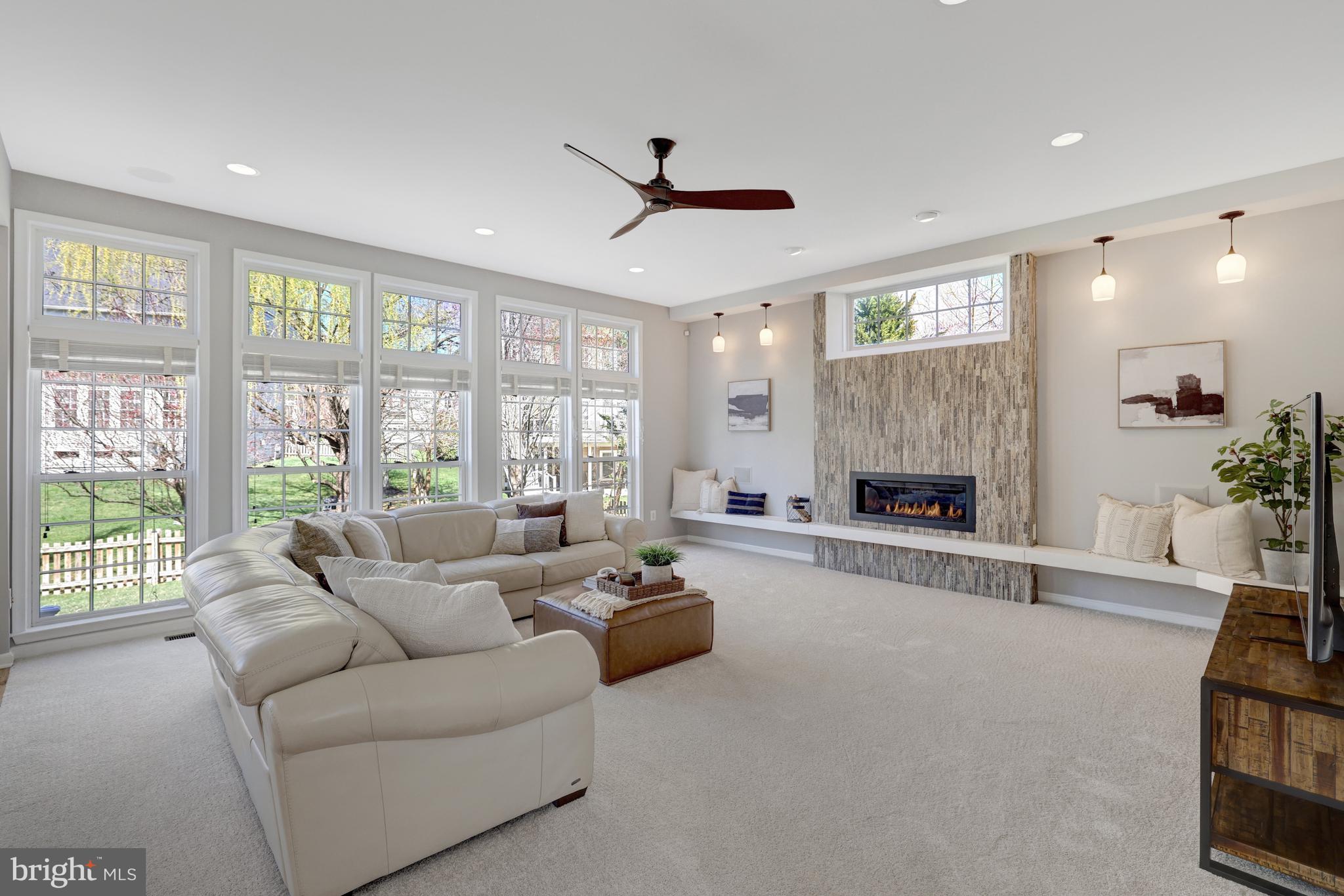 BROADLANDS SOUTH - Residential