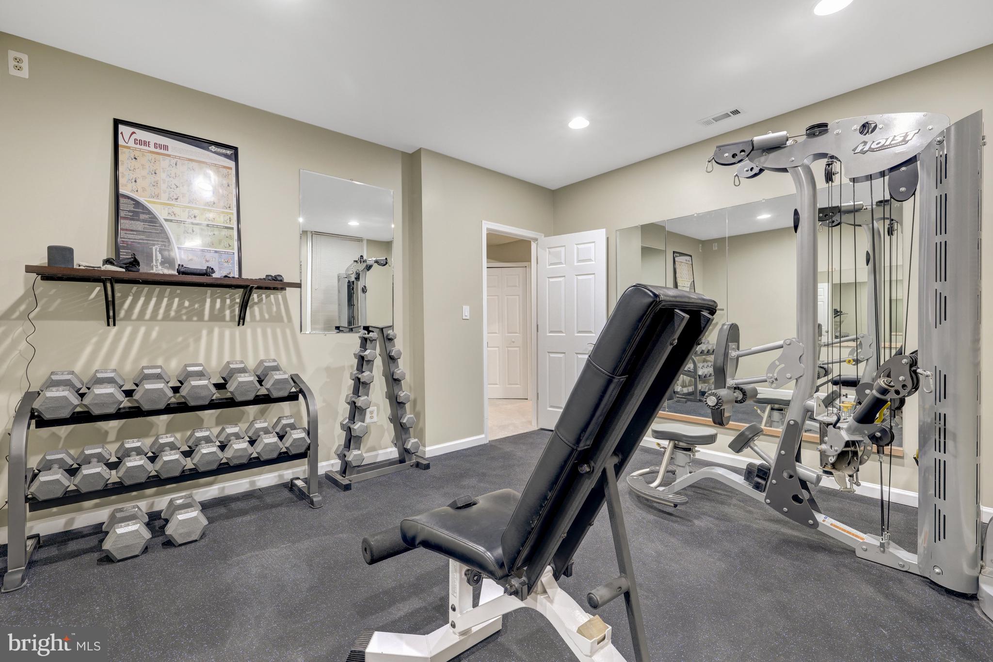 BROADLANDS SOUTH - Residential