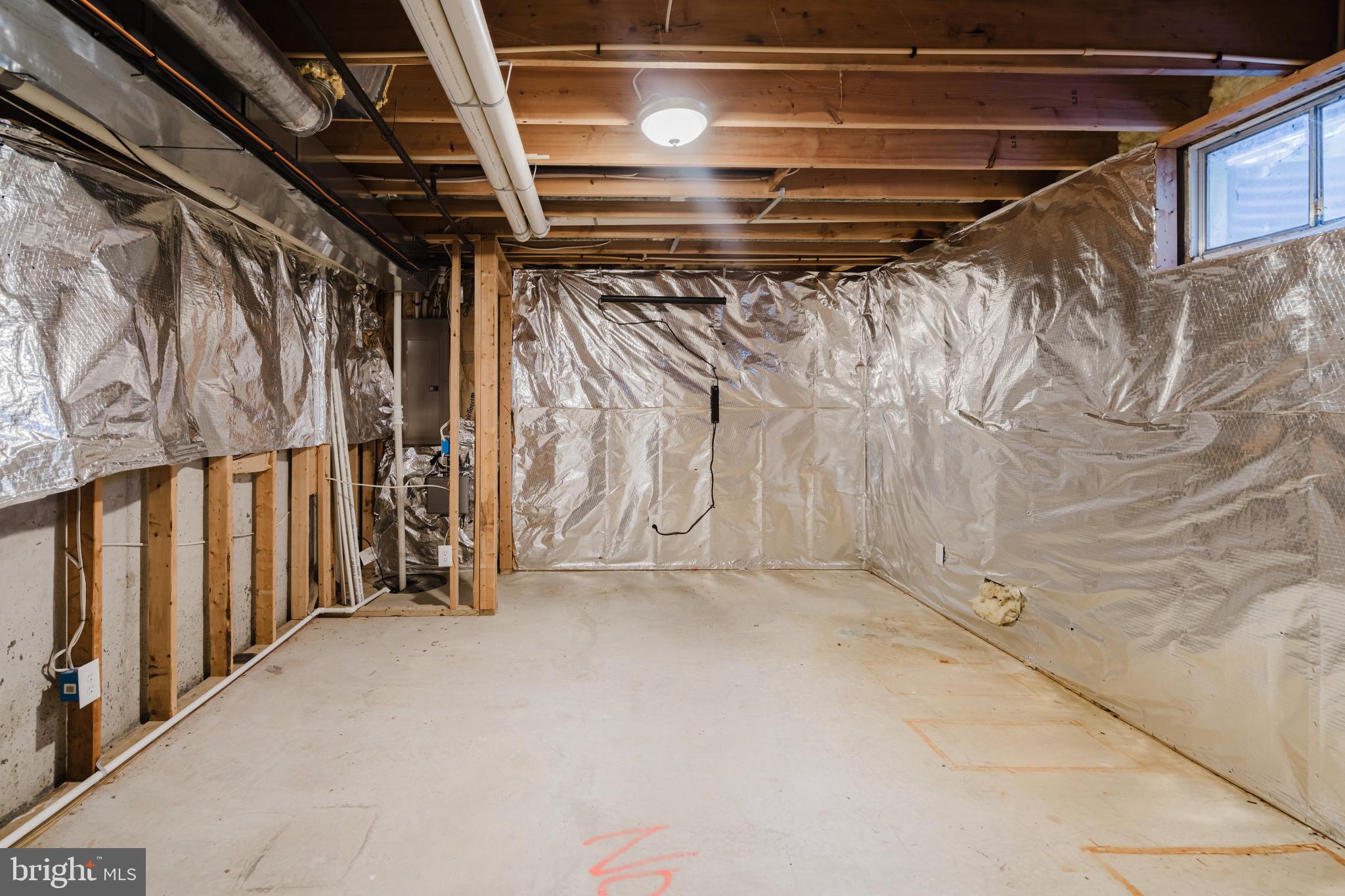 MIDDLE RUN CROSSIN - Residential