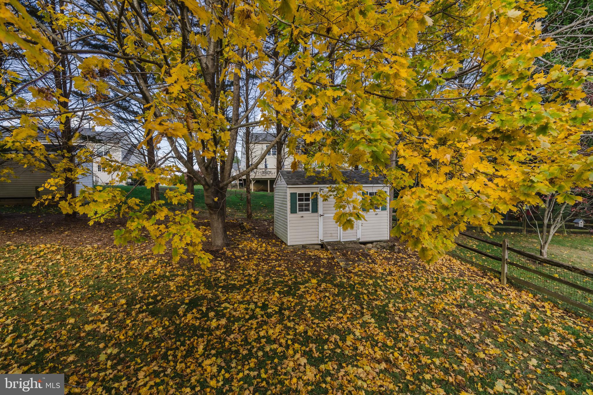 MIDDLE RUN CROSSIN - Residential