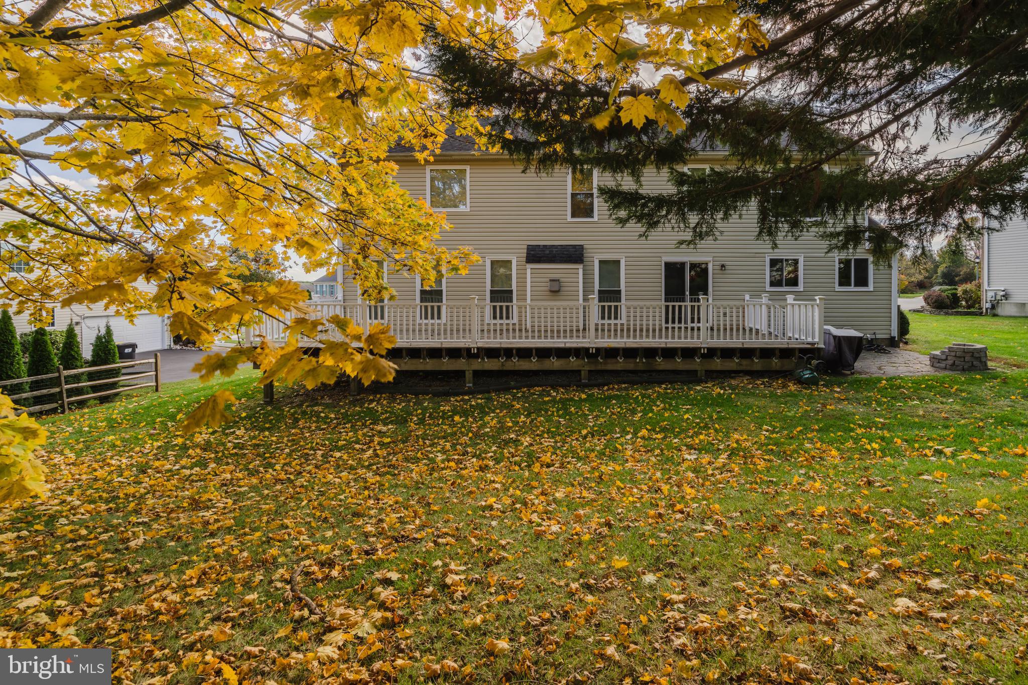 MIDDLE RUN CROSSIN - Residential