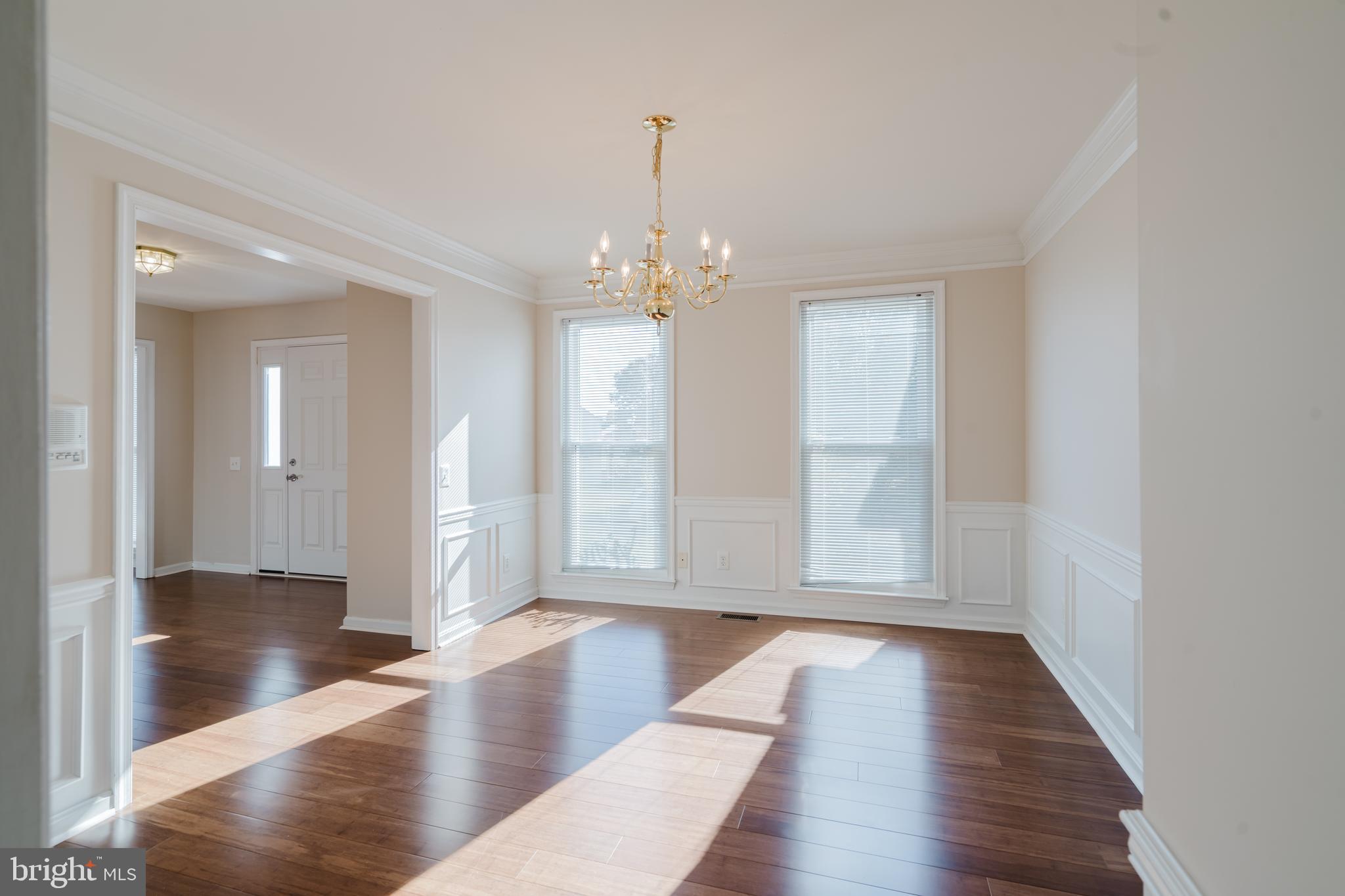 MIDDLE RUN CROSSIN - Residential