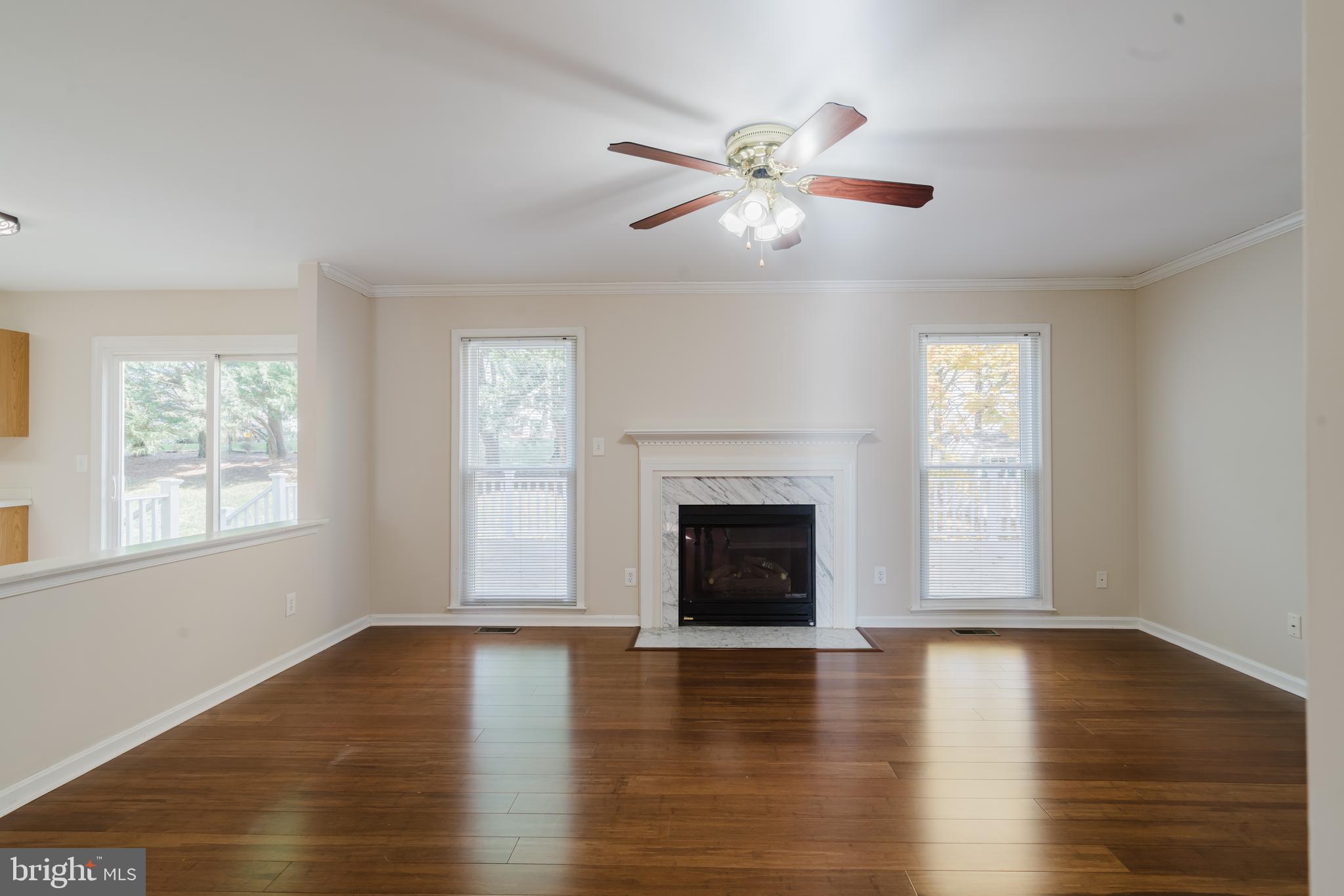 MIDDLE RUN CROSSIN - Residential