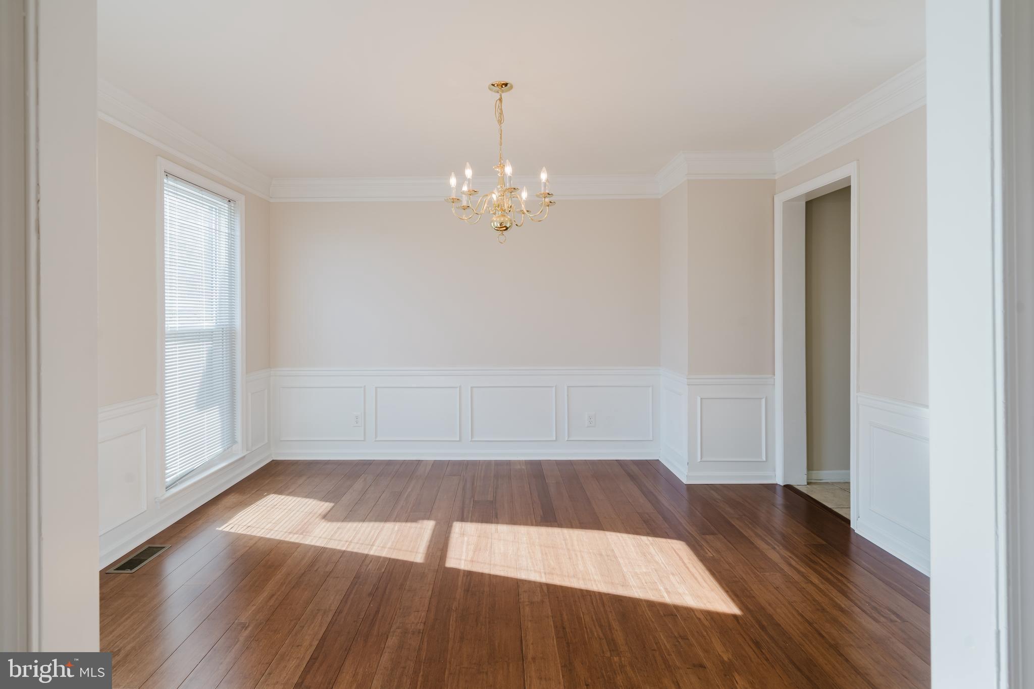 MIDDLE RUN CROSSIN - Residential