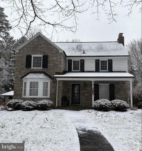 Photo of 1406 Farr Road, READING, PA 19611 (MLS # PABK2067282)