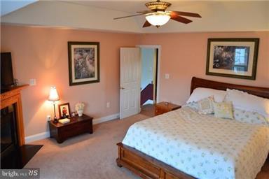 ESTATES AT SINGLETREE - Residential Lease