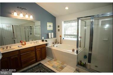 ESTATES AT SINGLETREE - Residential Lease