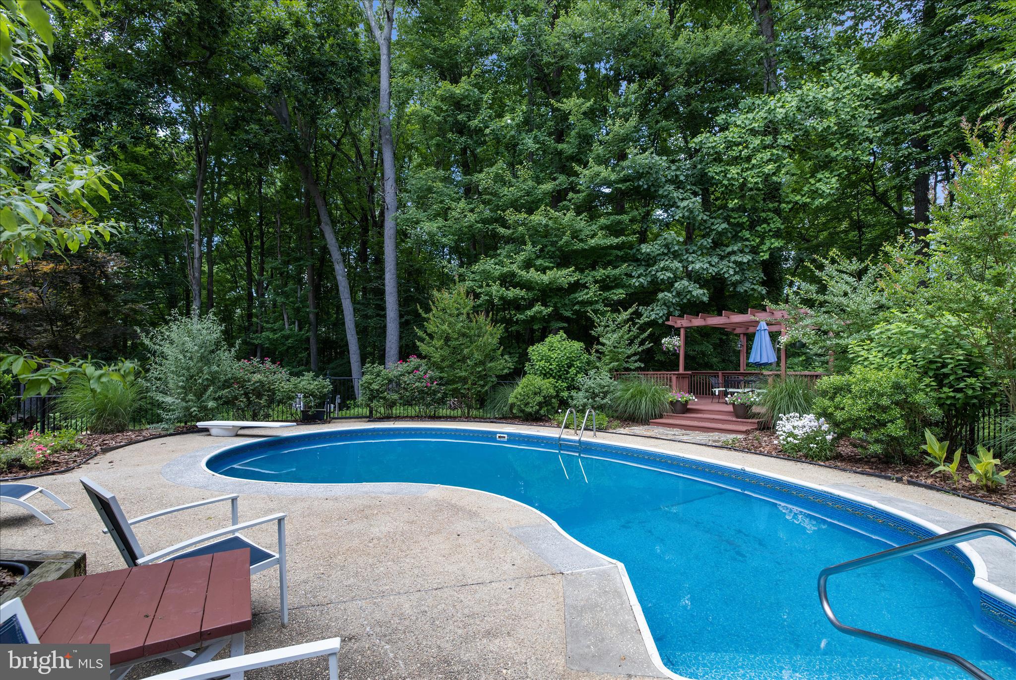 THE MEADOWS - Residential