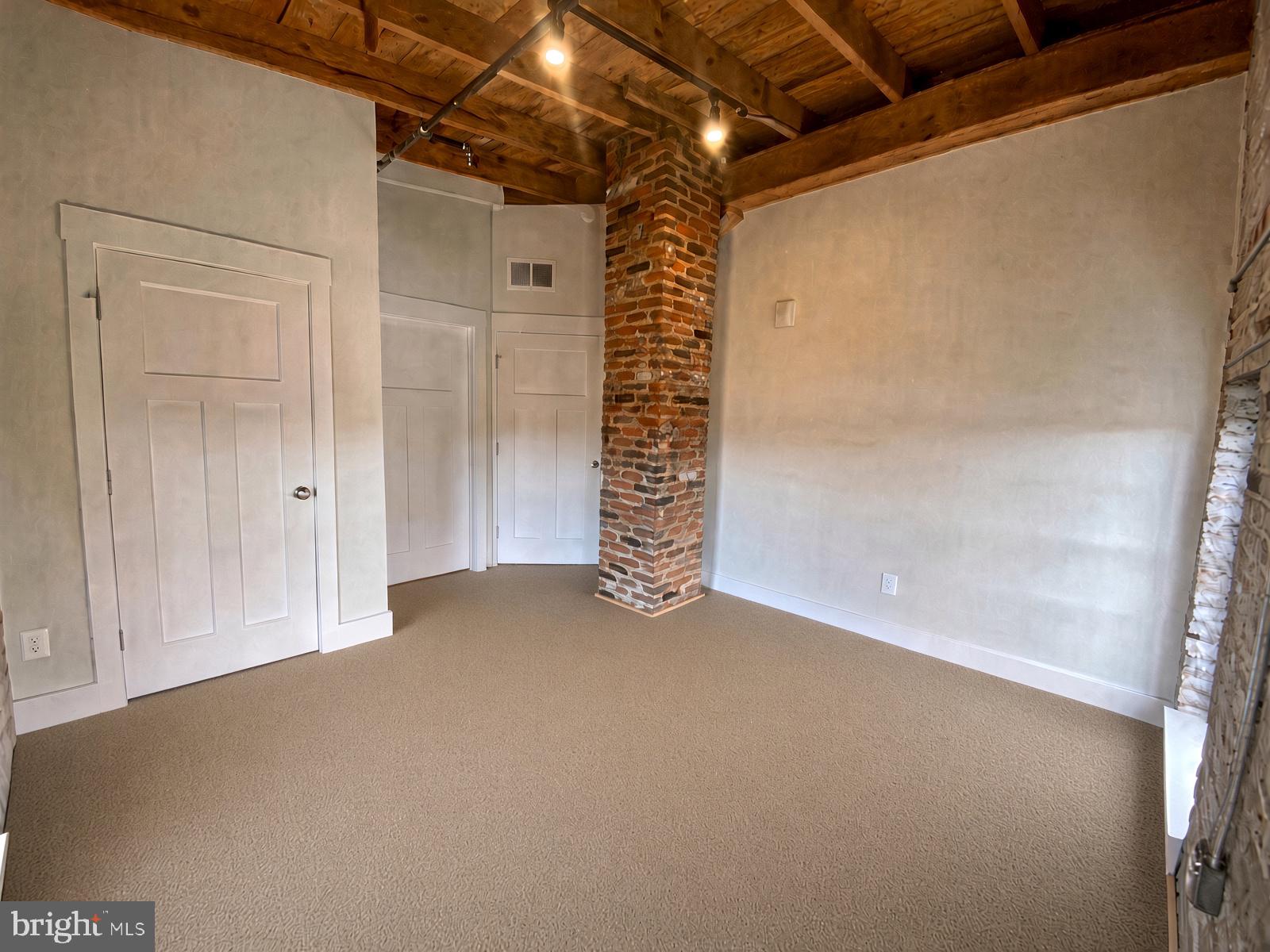 401 PRINCESS ANNE STREET 301