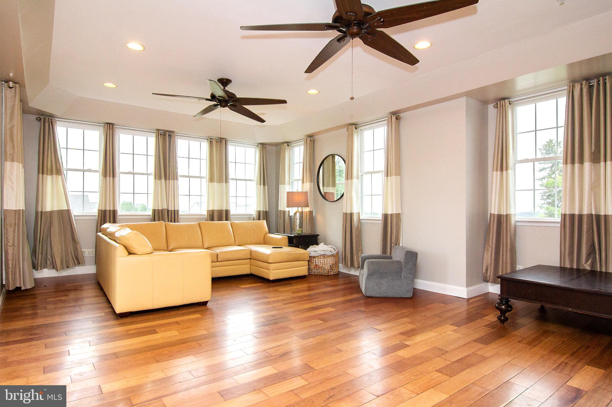 2803 HILLTOP DRIVE
