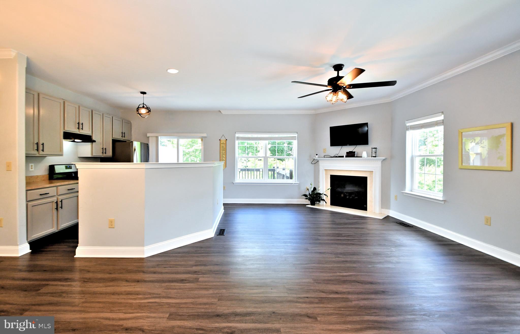 HAWTHORNE ESTATES - Residential