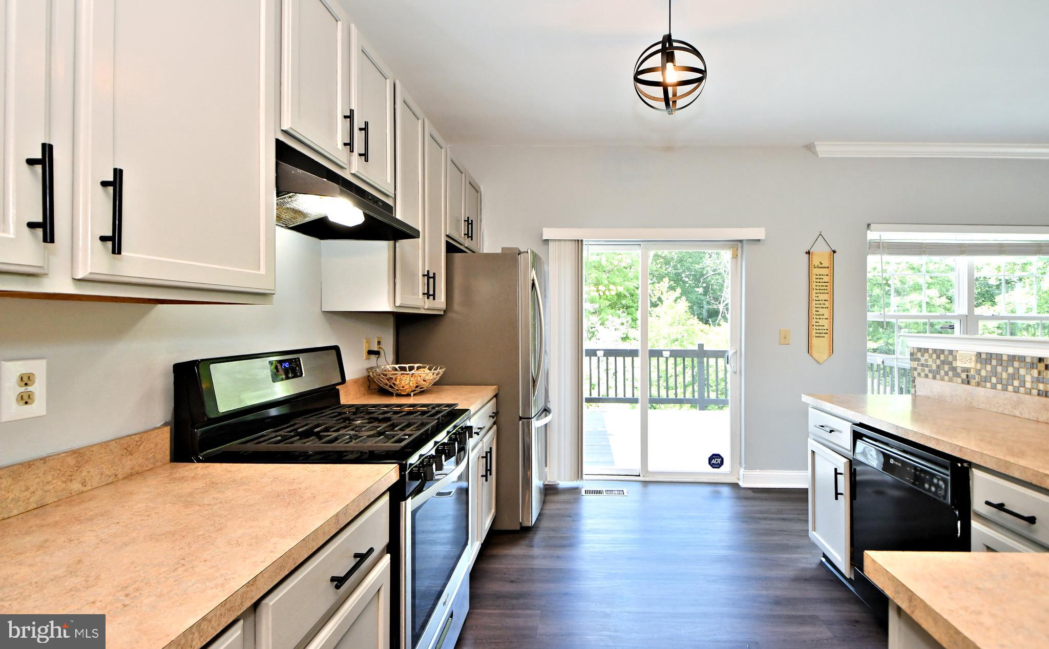 HAWTHORNE ESTATES - Residential