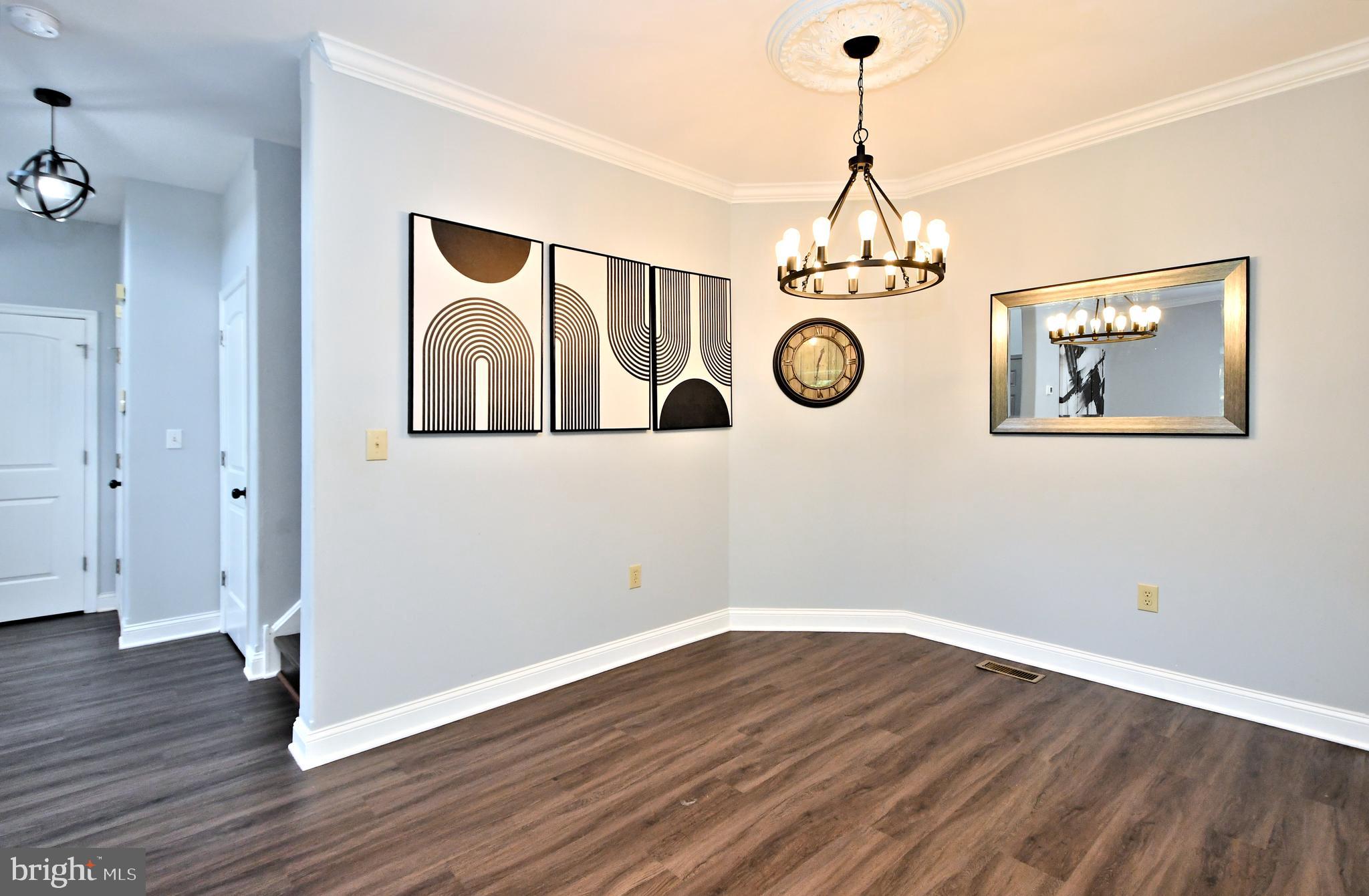 HAWTHORNE ESTATES - Residential