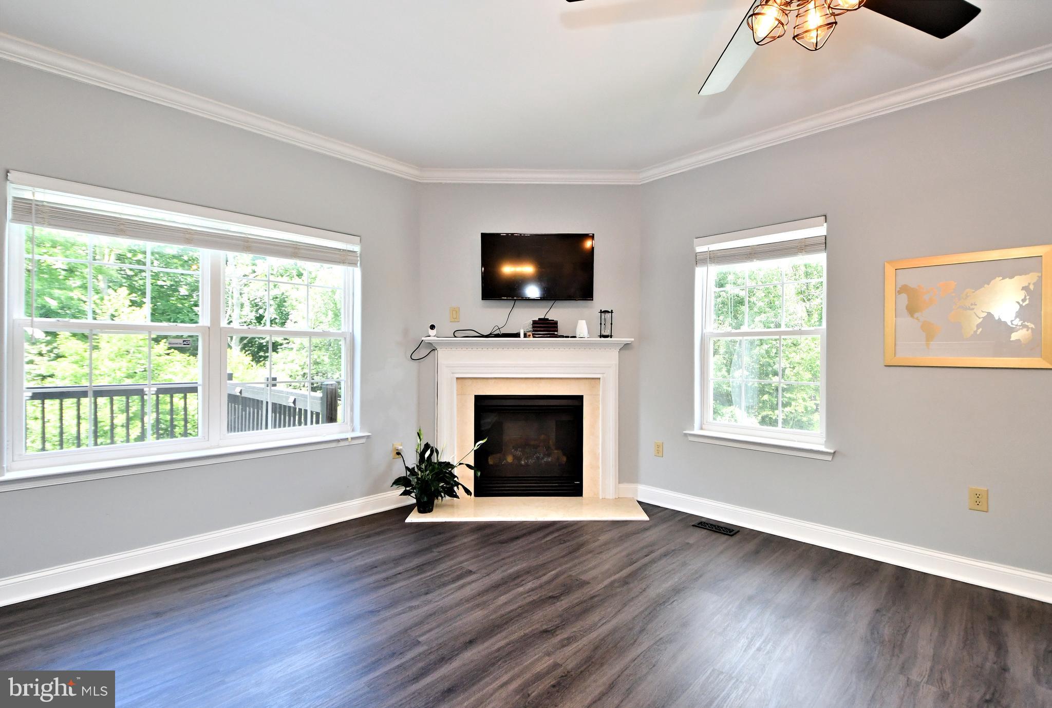 HAWTHORNE ESTATES - Residential