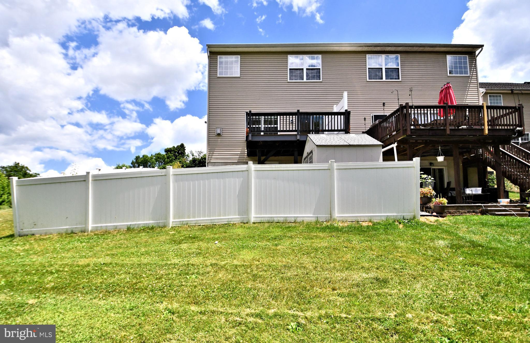 HAWTHORNE ESTATES - Residential