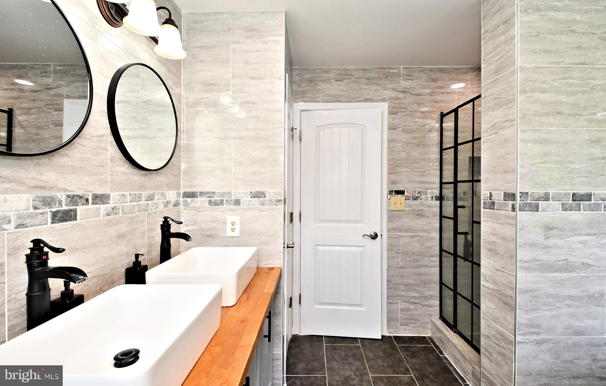 HAWTHORNE ESTATES - Residential