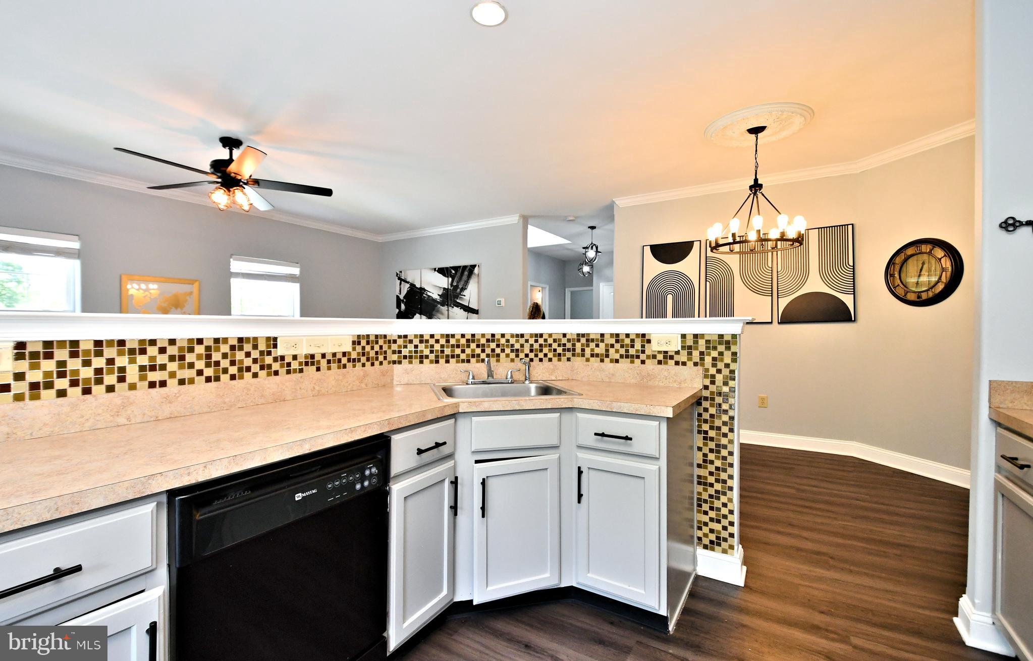 HAWTHORNE ESTATES - Residential