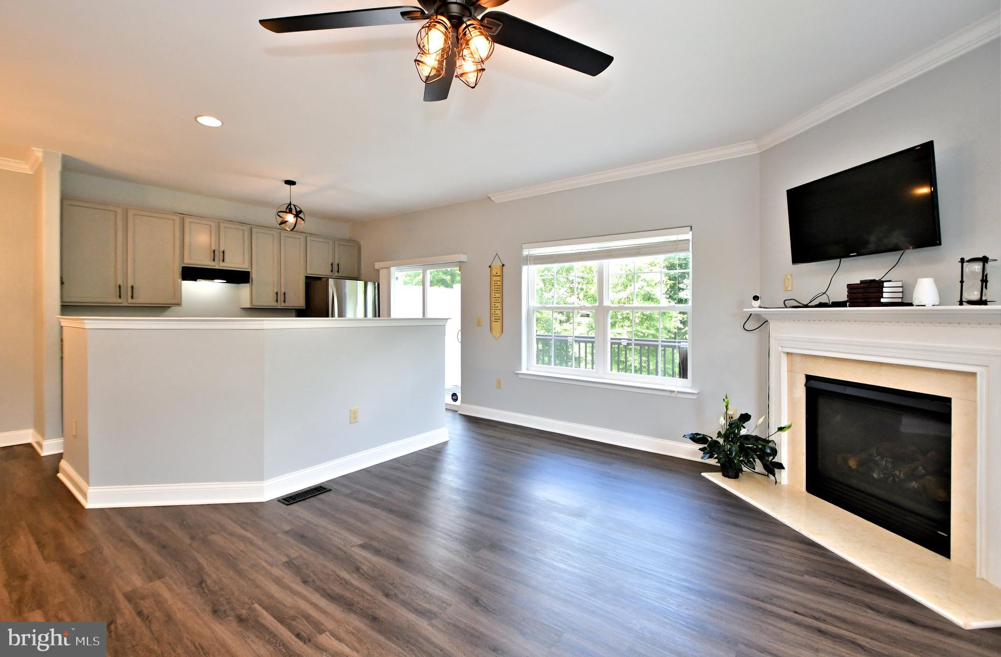 HAWTHORNE ESTATES - Residential