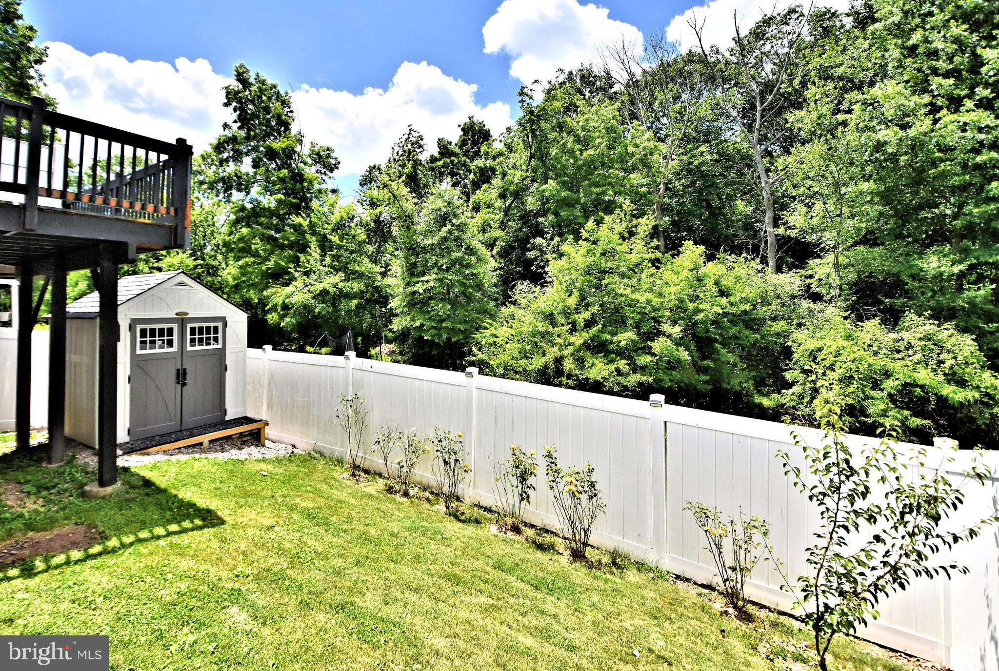 HAWTHORNE ESTATES - Residential