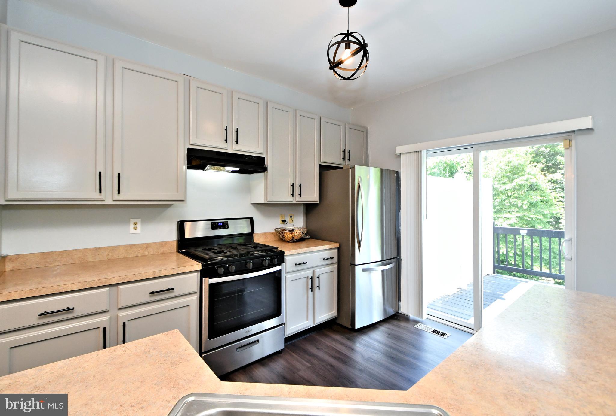 HAWTHORNE ESTATES - Residential