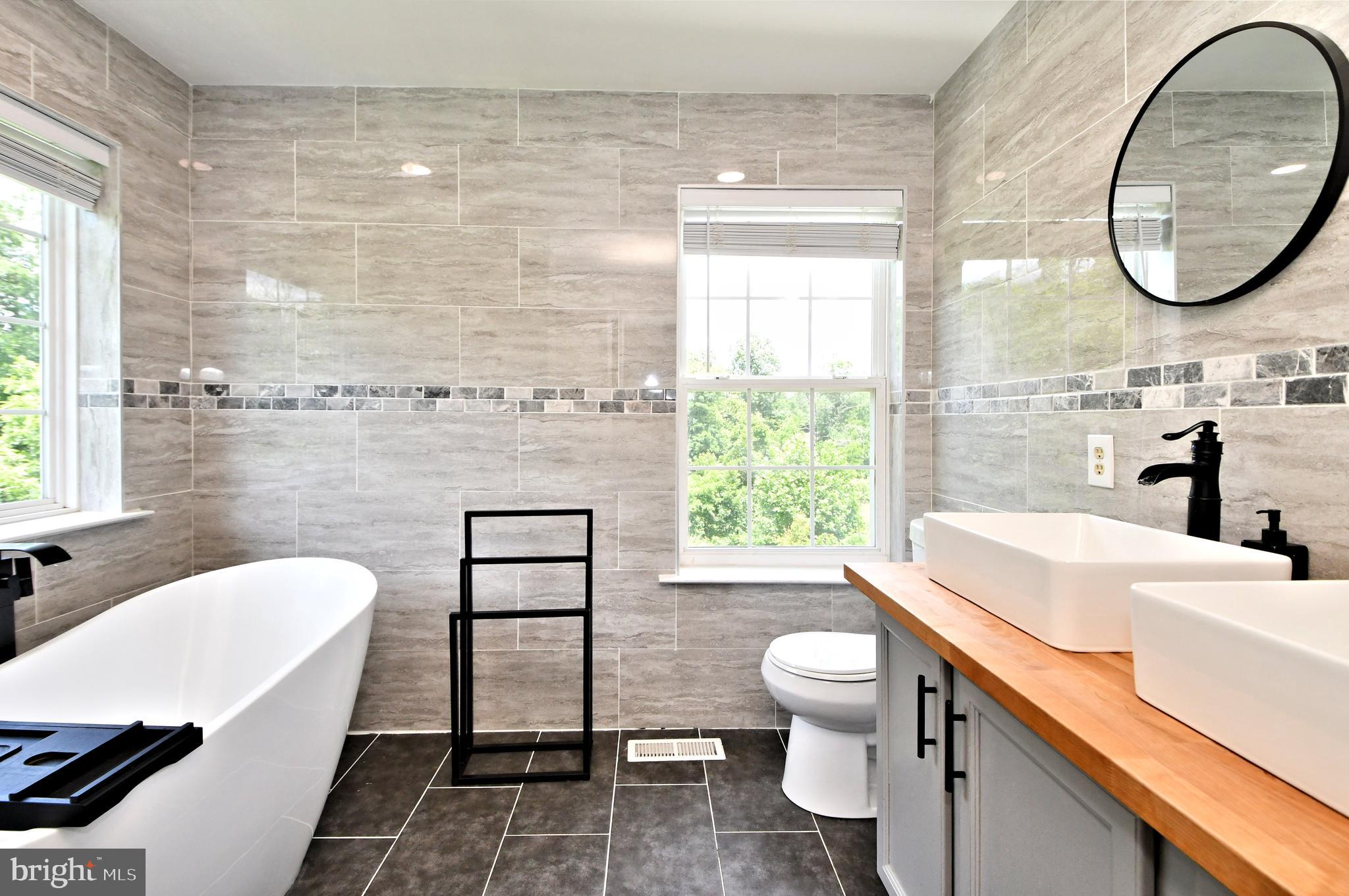 HAWTHORNE ESTATES - Residential