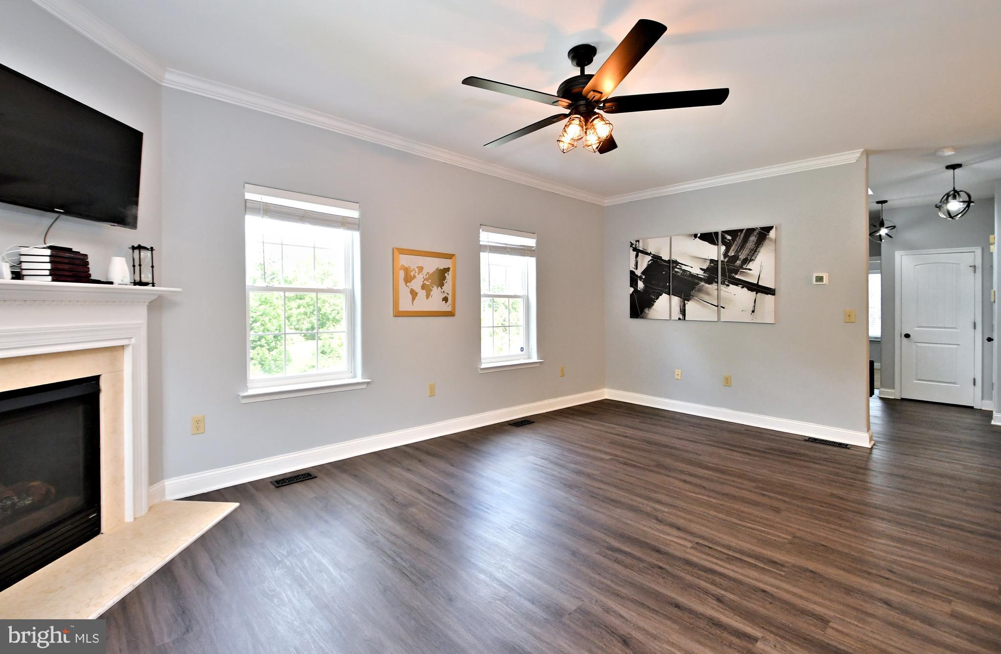 HAWTHORNE ESTATES - Residential