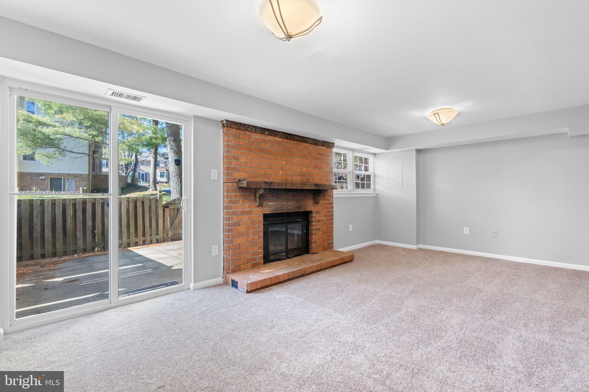 OXFORD CROSSING - Residential