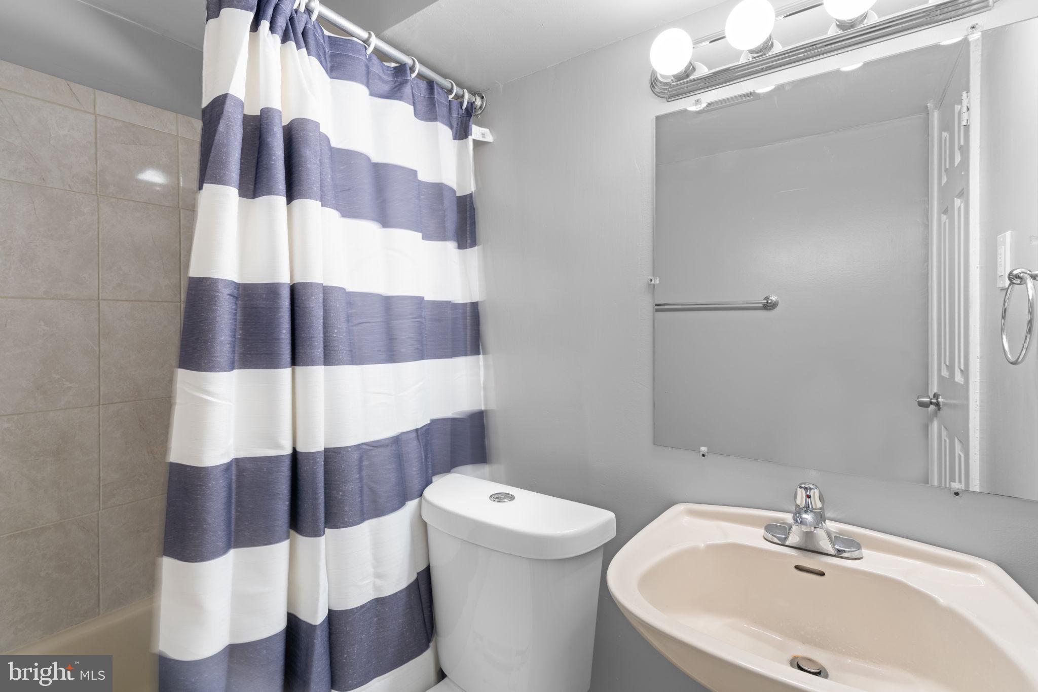 OXFORD CROSSING - Residential