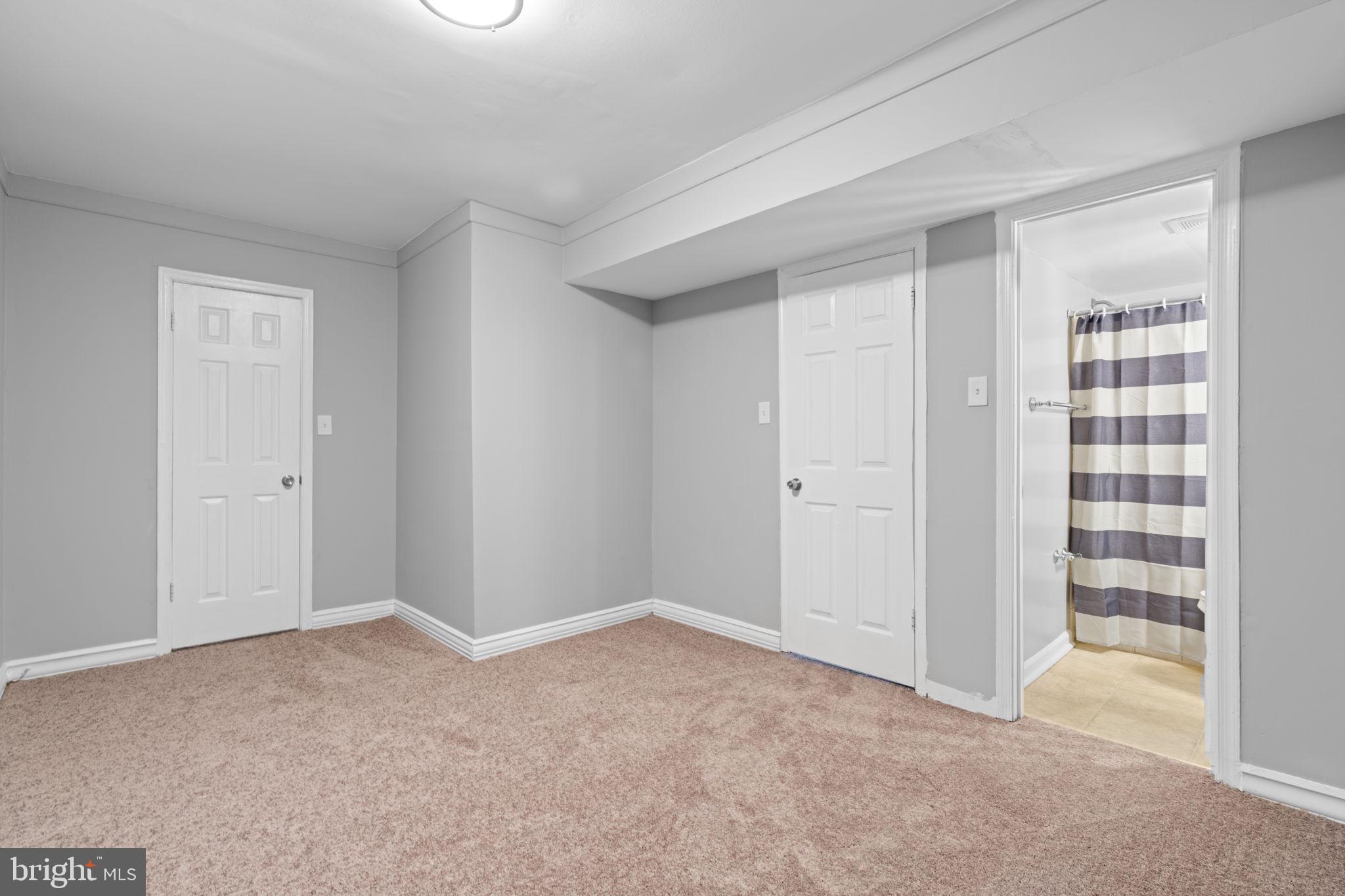 OXFORD CROSSING - Residential