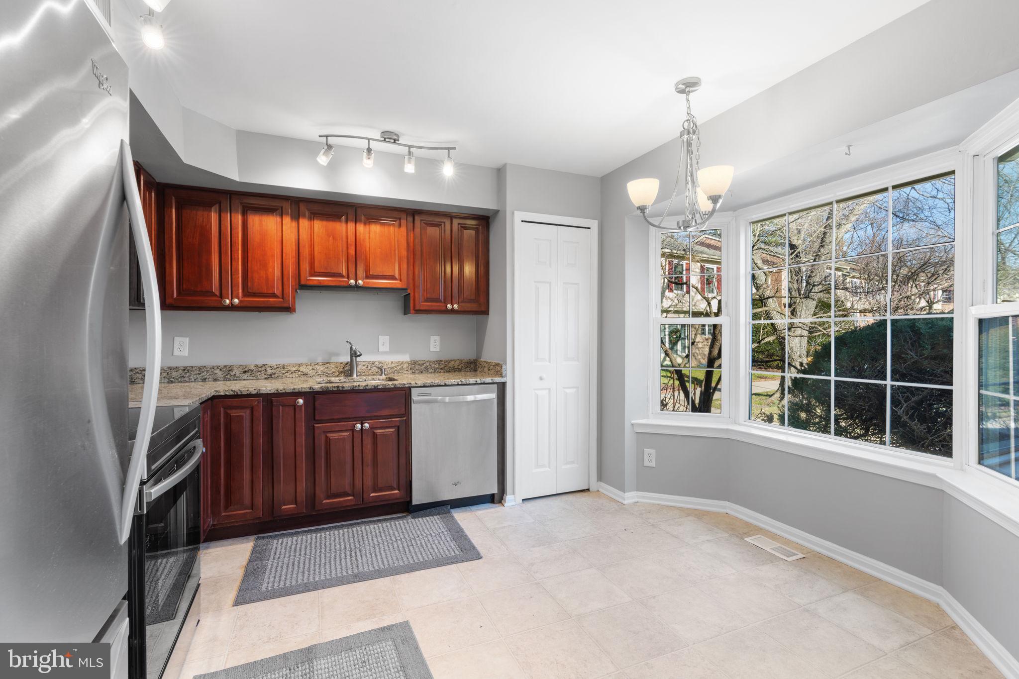 OXFORD CROSSING - Residential