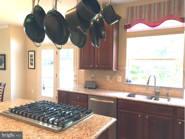 DAWSON LANDING - Residential