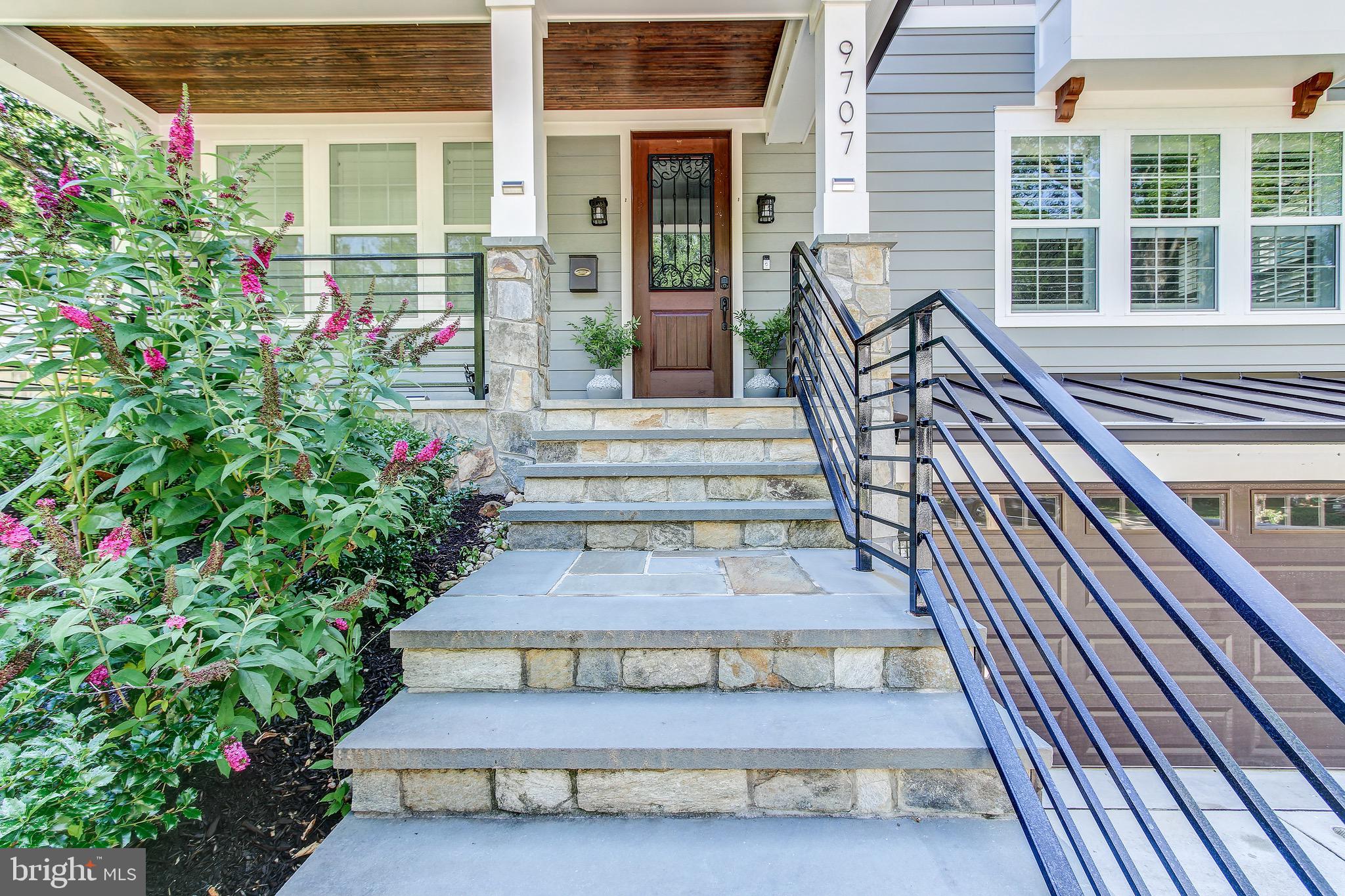 GEORGETOWN VILLAGE - Residential