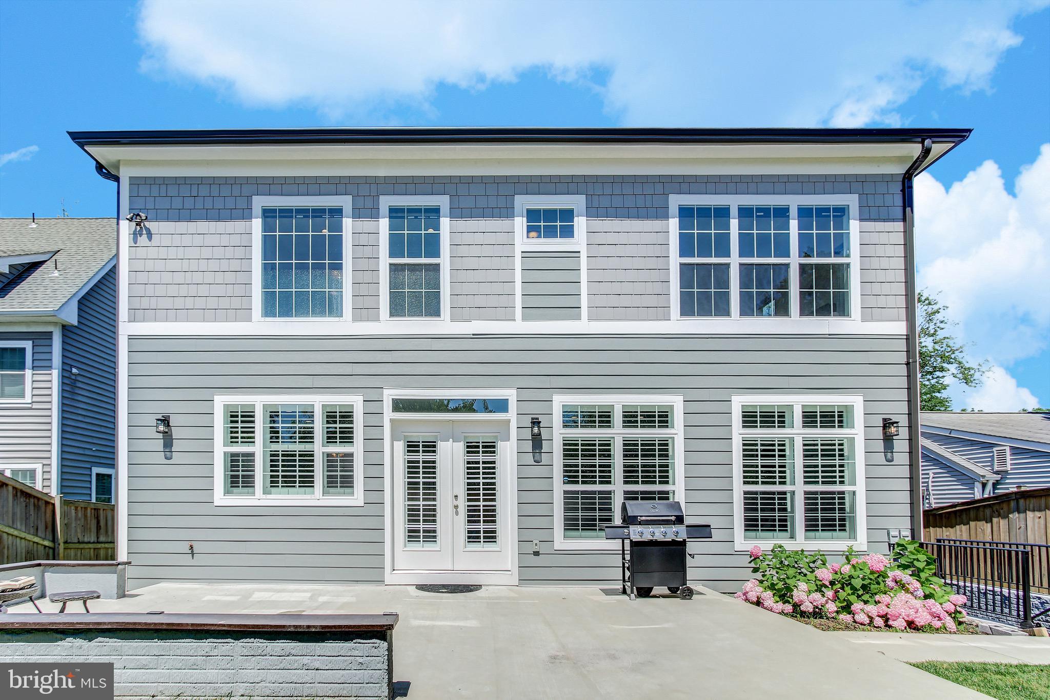 GEORGETOWN VILLAGE - Residential