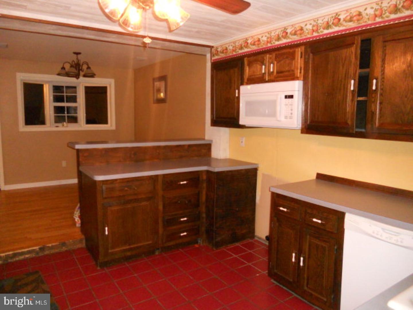 NEW MINERSVILLE - Residential