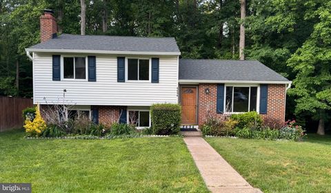 Photo of 8494 Summer Breeze Lane, SPRINGFIELD, VA 22153 (MLS # VAFX2312444)