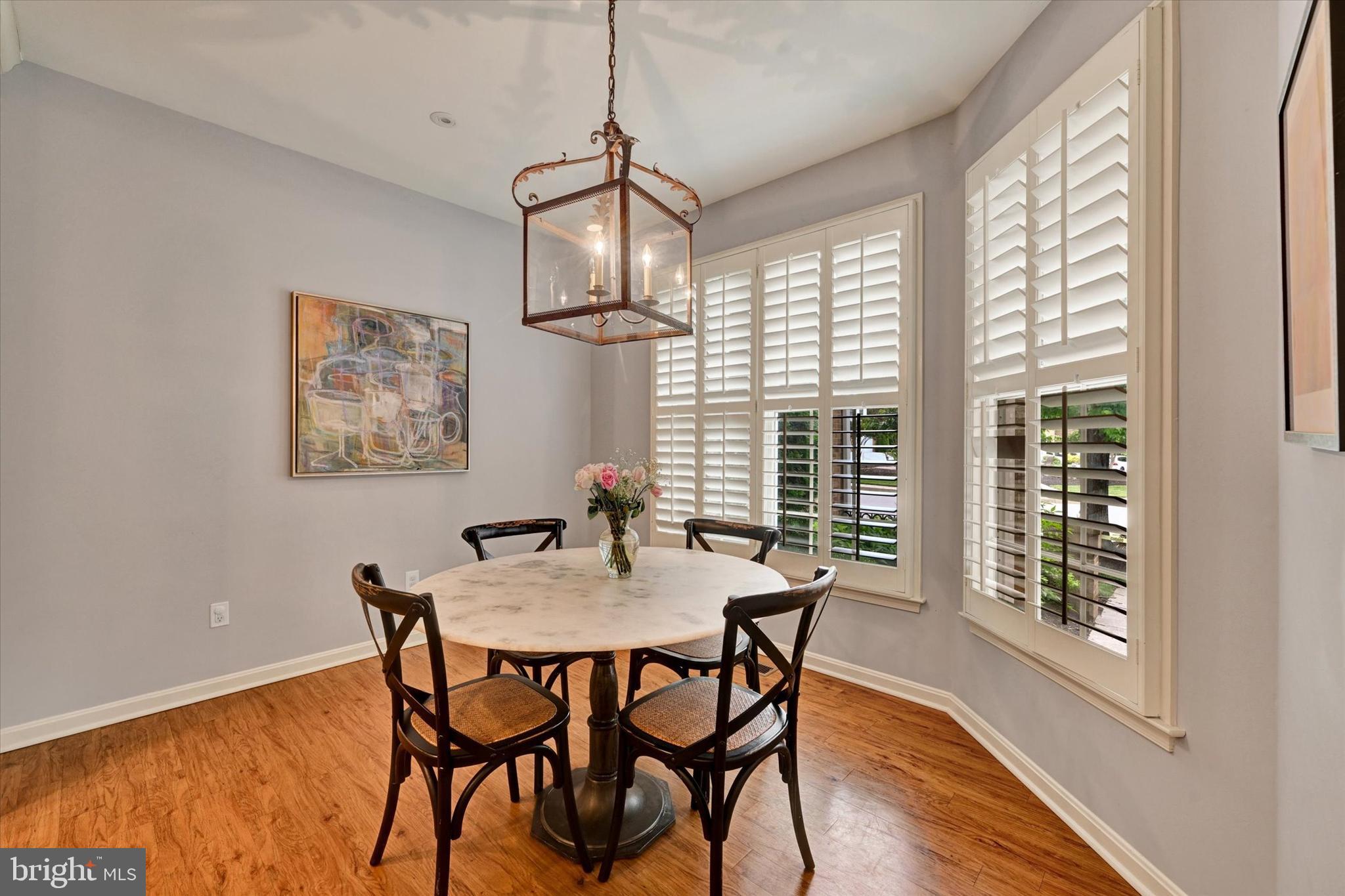 1826 COURTYARD CIRCLE 1826
