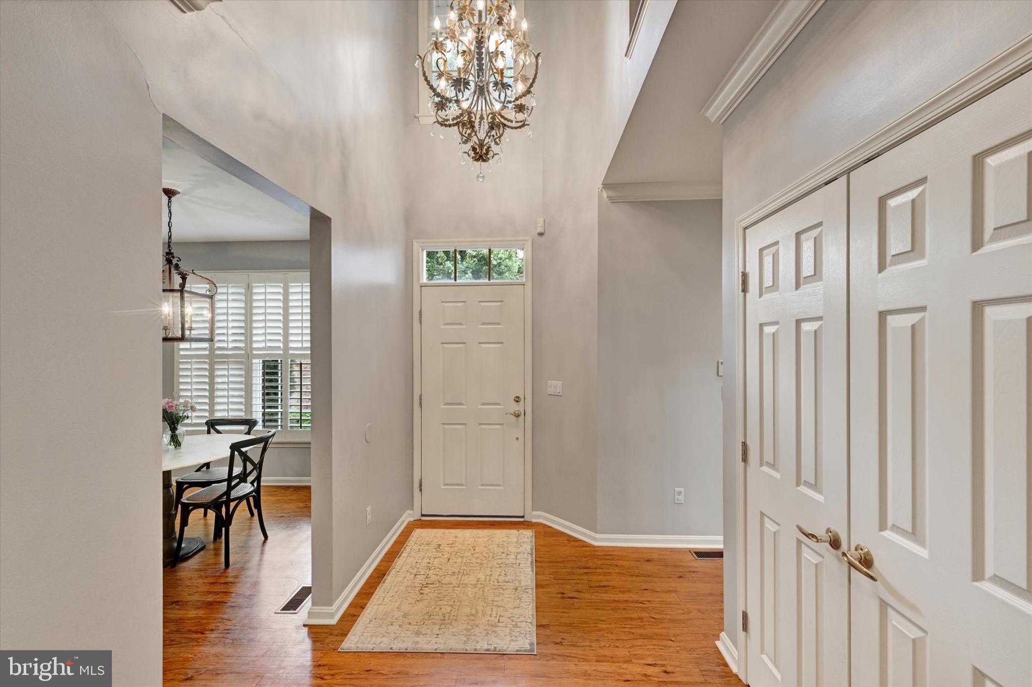 1826 COURTYARD CIRCLE 1826