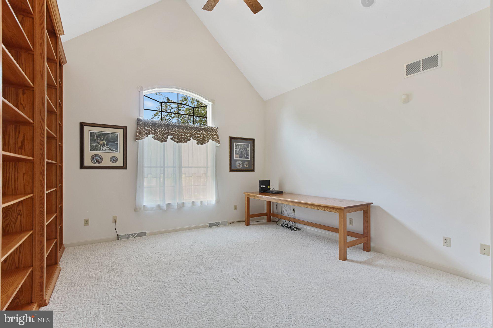 COUNTRY MANOR ESTATES - Residential
