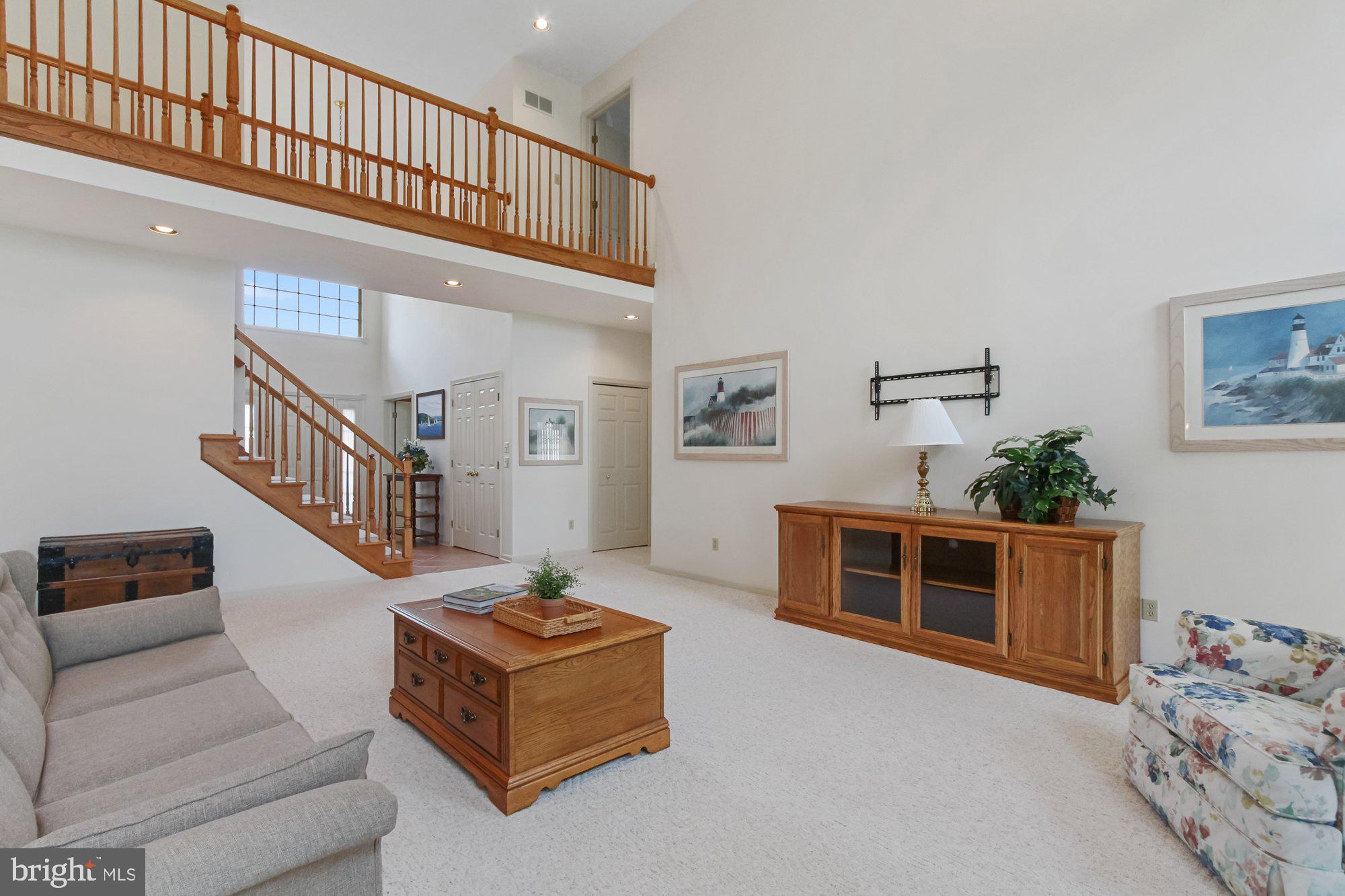 COUNTRY MANOR ESTATES - Residential